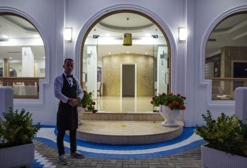 בית מלון כפרי Paradise Lukova