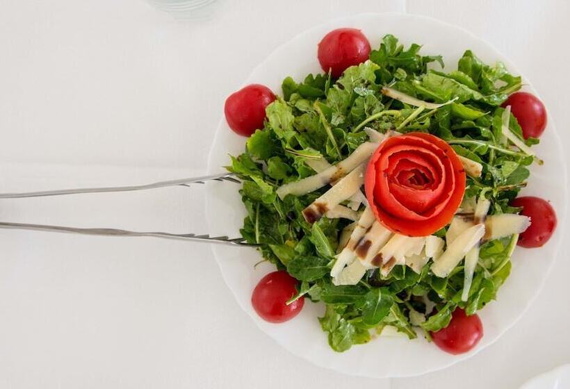 בית מלון כפרי Paradise Lukova