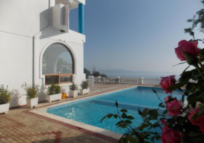 בית מלון כפרי Paradise Lukova