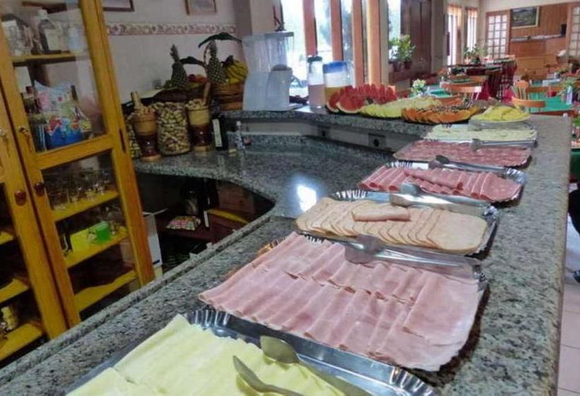 호텔 Pousada Alpes Da Serra Campos Do Jordão