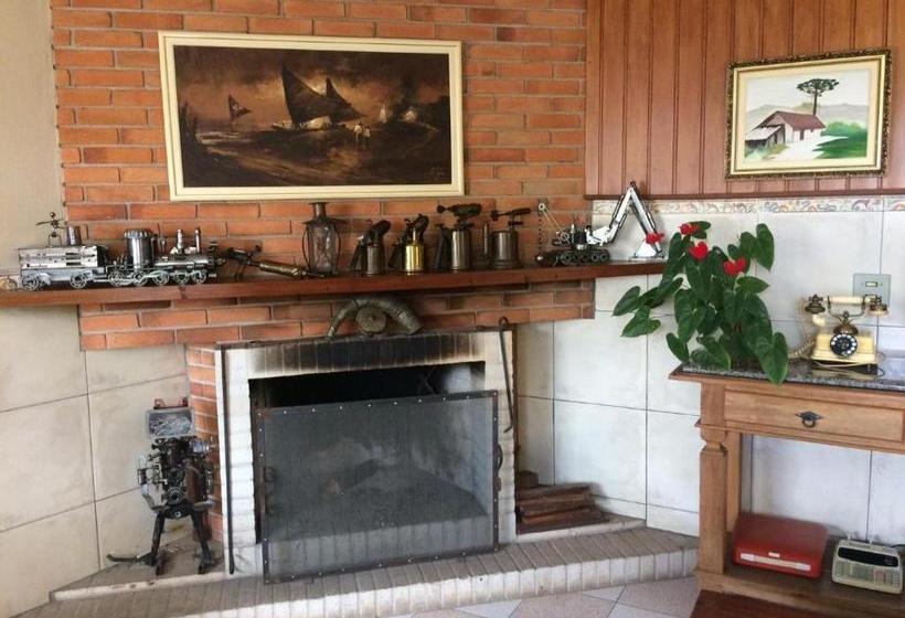 호텔 Pousada Alpes Da Serra Campos Do Jordão