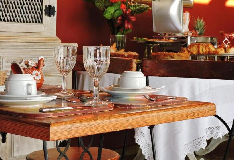 Отель Pousada Trem Do Imperador