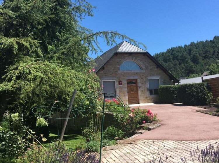 Отель Hôtel & Spa Rodier