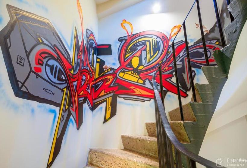 酒店 The Cube Hostel