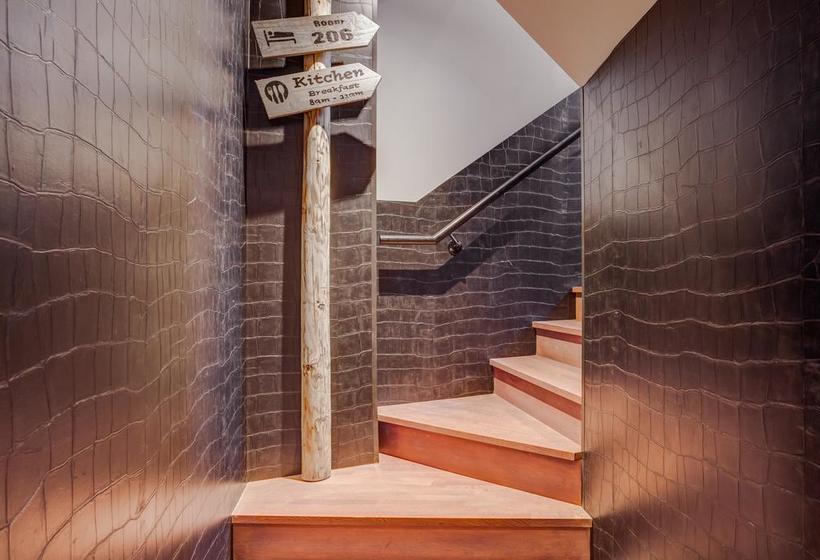 酒店 The Cube Hostel