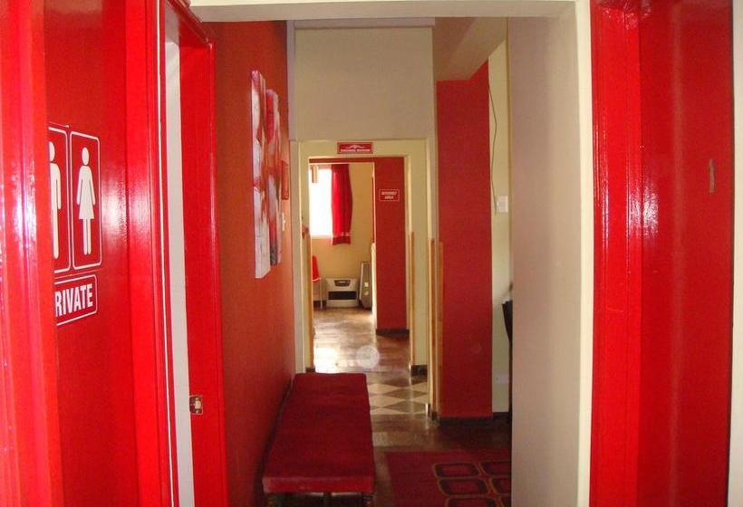 בית מלון כפרי Travellers Place Hostel