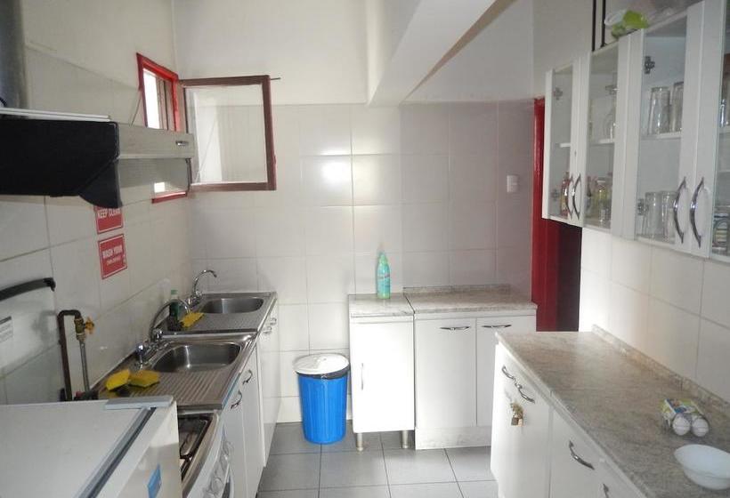 בית מלון כפרי Travellers Place Hostel