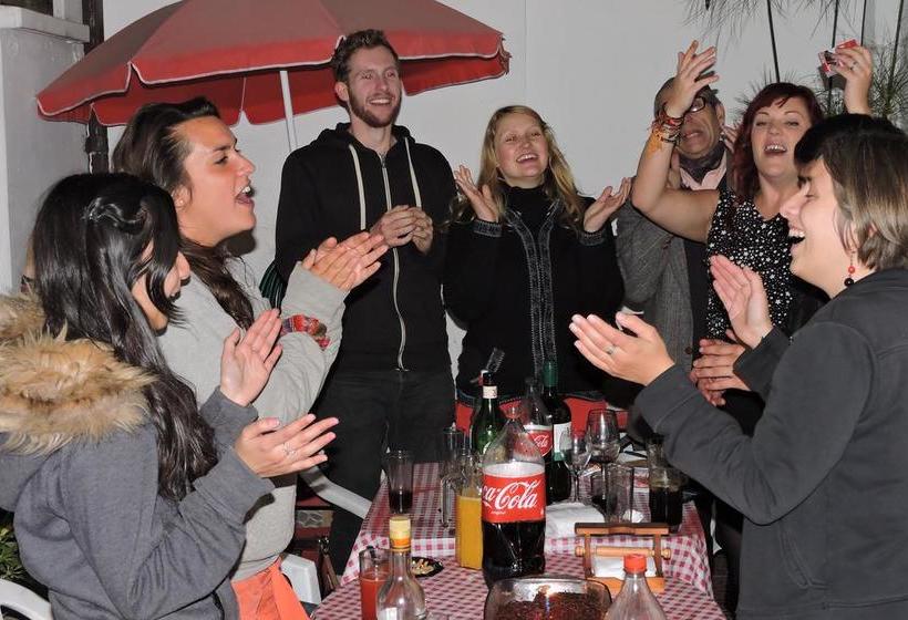 בית מלון כפרי Travellers Place Hostel