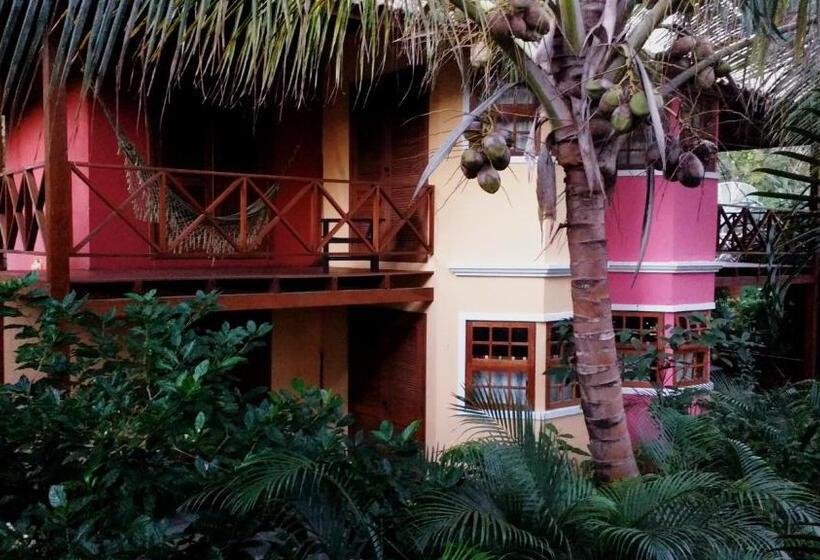 בית מלון כפרי Vila Araticum Praia