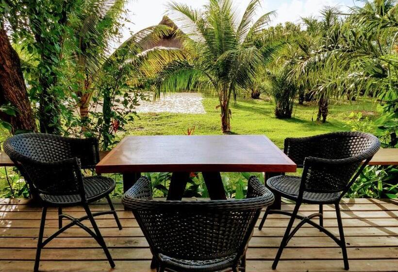 בית מלון כפרי Vila Araticum Praia