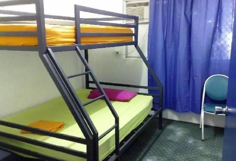 בית מלון כפרי Waterfront Backpackers   Hostel