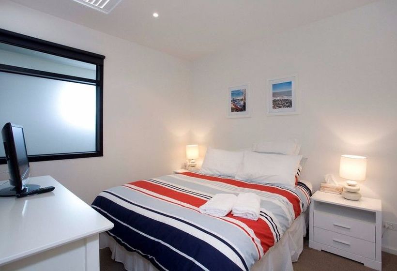 فندق Whitewater Apartments