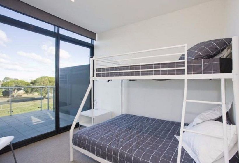 فندق Whitewater Apartments