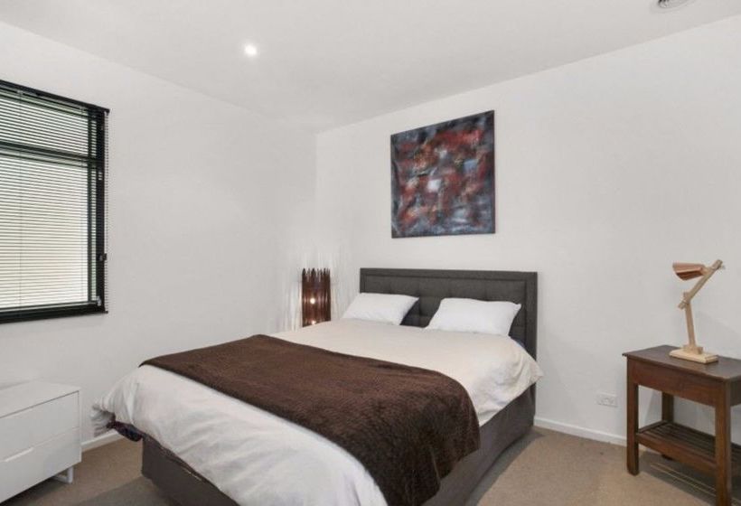 فندق Whitewater Apartments