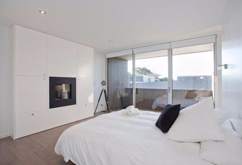 Отель Whitewater Apartments