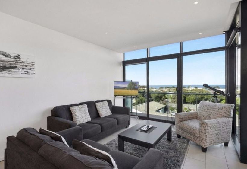 فندق Whitewater Apartments