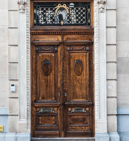 فندق Your House Apartments