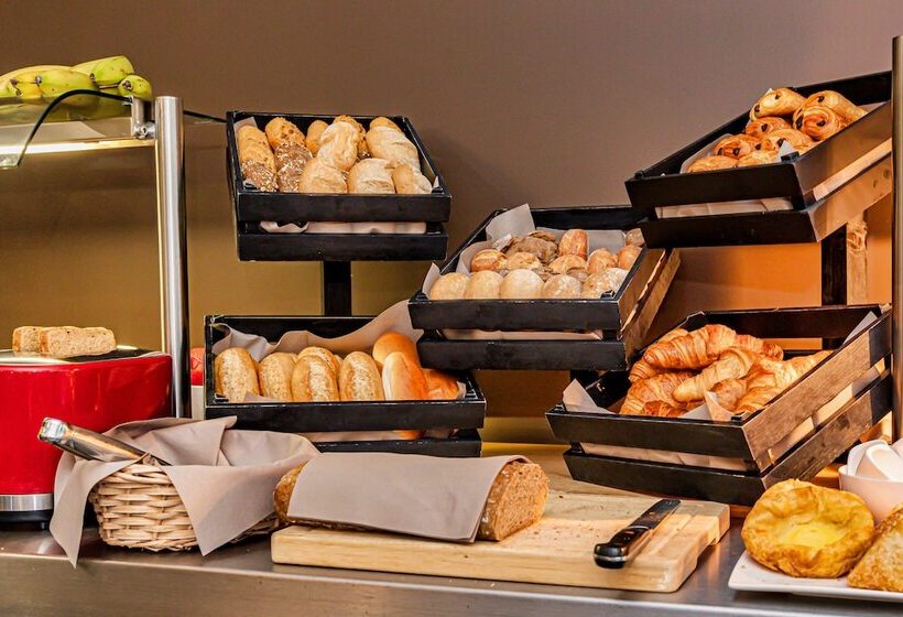 Mezzo Hotel & Business