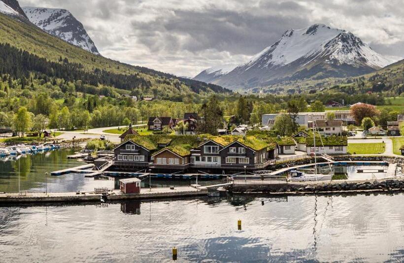 Sagafjord Hotel   By Classic Norway Hotels
