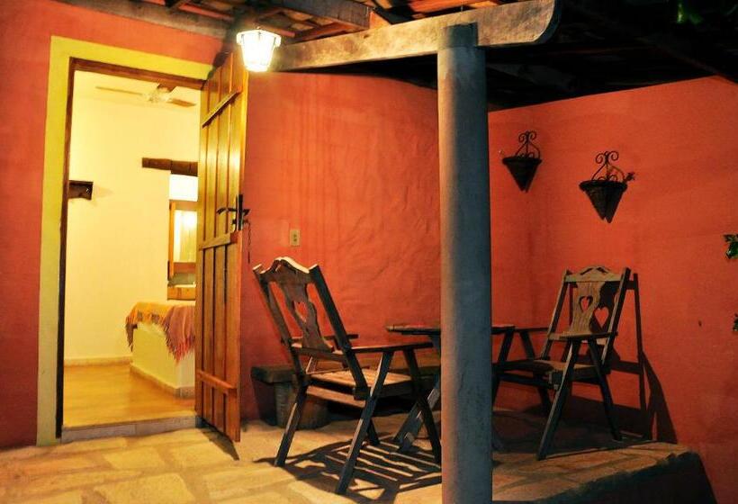 Salto Corumbá Hotel Camping Clube