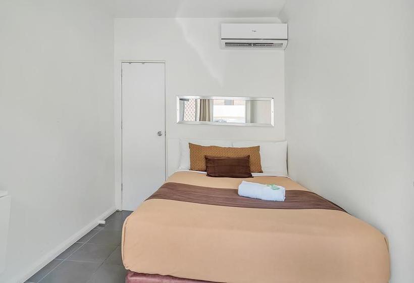 Surf Beach Motel Coffs