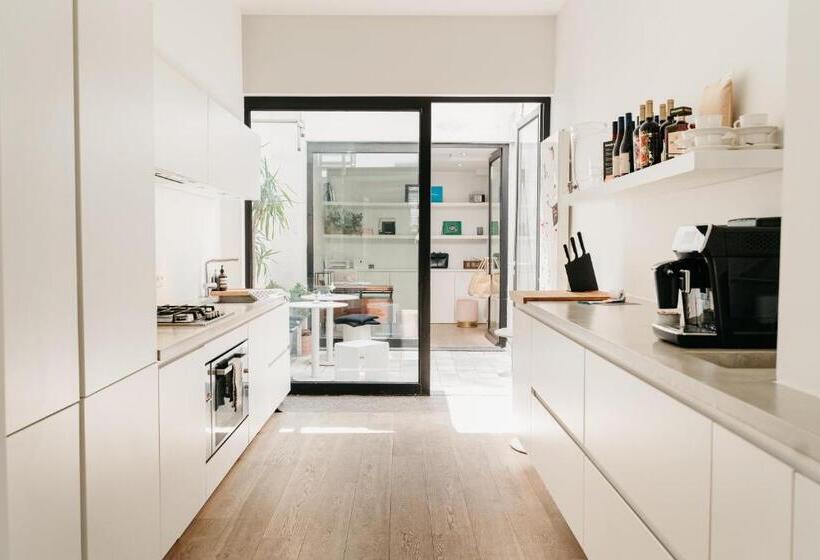 The 1880 Residence By Domani Hotels