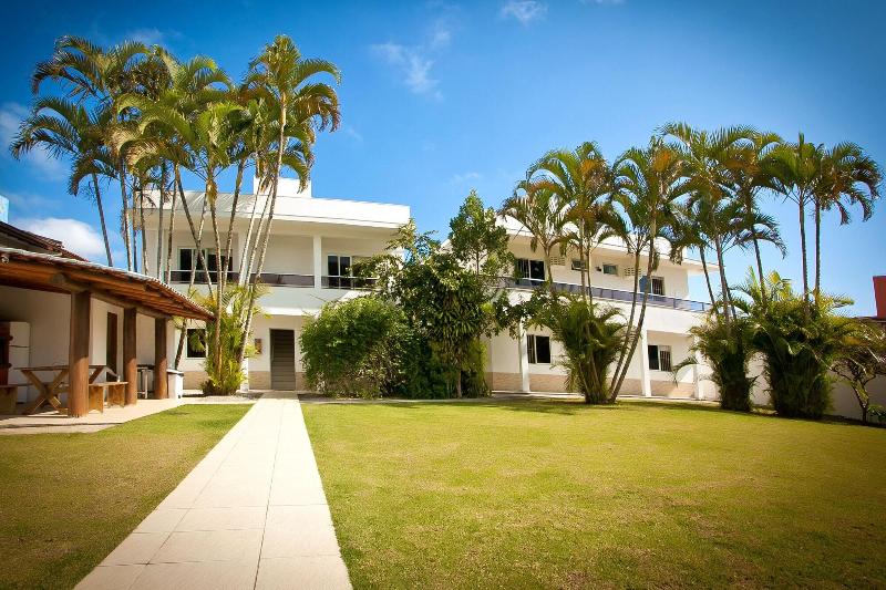 هتل Tropicanas Apart