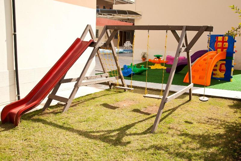 Отель Tropicanas Apart