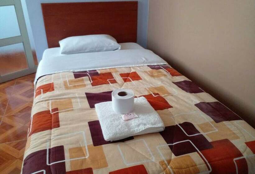 ユースホステル Hospedaje Feliz