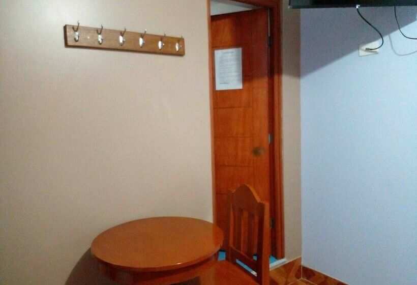 ユースホステル Hospedaje Feliz