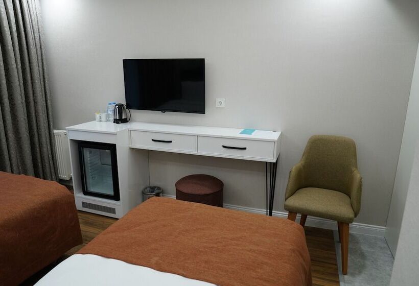 ホテル Akay Muhtarlar Evi