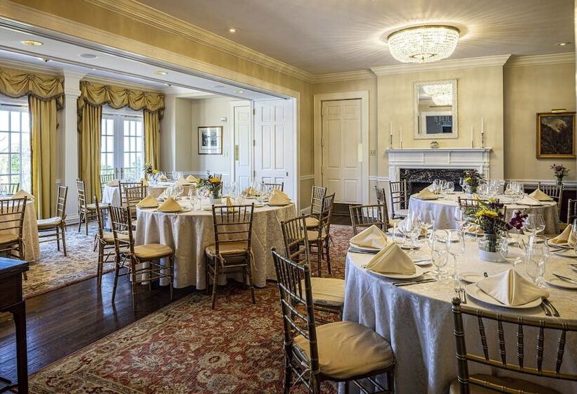 호텔 Baywood Conference Center