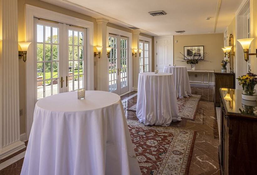 호텔 Baywood Conference Center