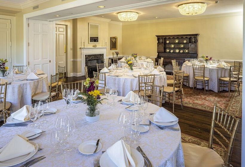 호텔 Baywood Conference Center