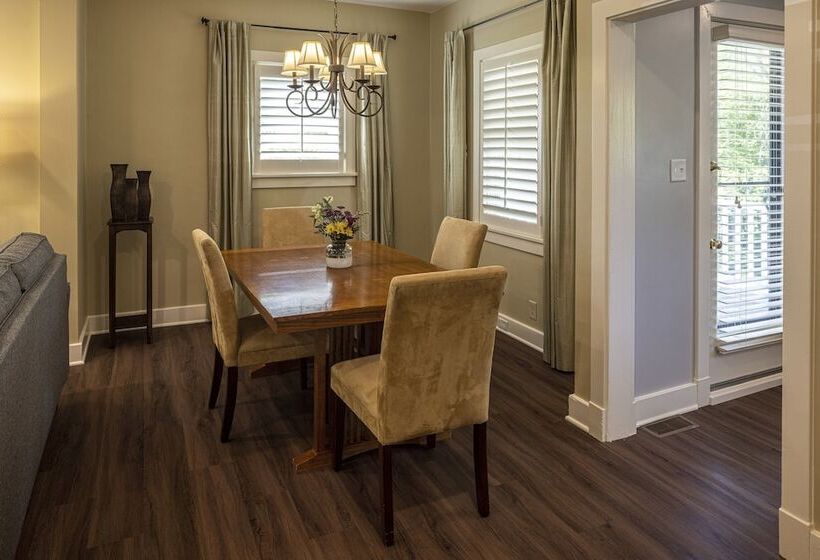 호텔 Baywood Conference Center