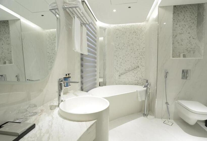 Century Marina Hotel   Lusail