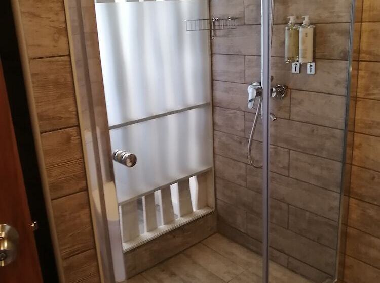 בית מלון כפרי Costanera