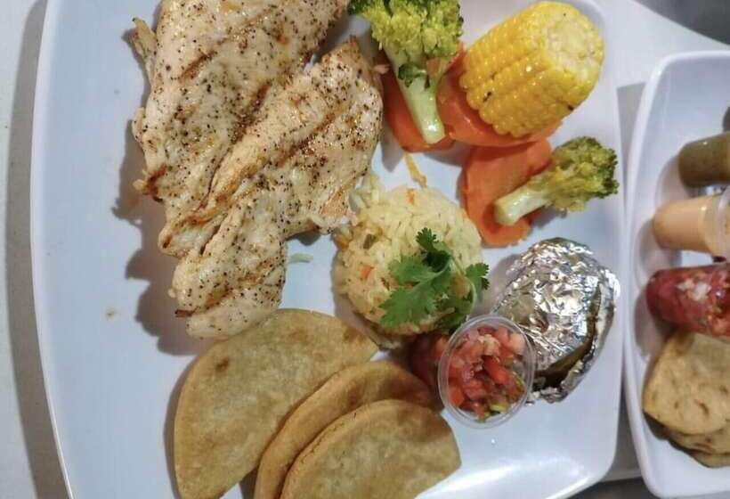 فندق Sambo Mambo Beach