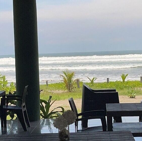 فندق Sambo Mambo Beach