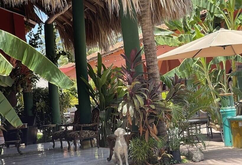 فندق Sambo Mambo Beach