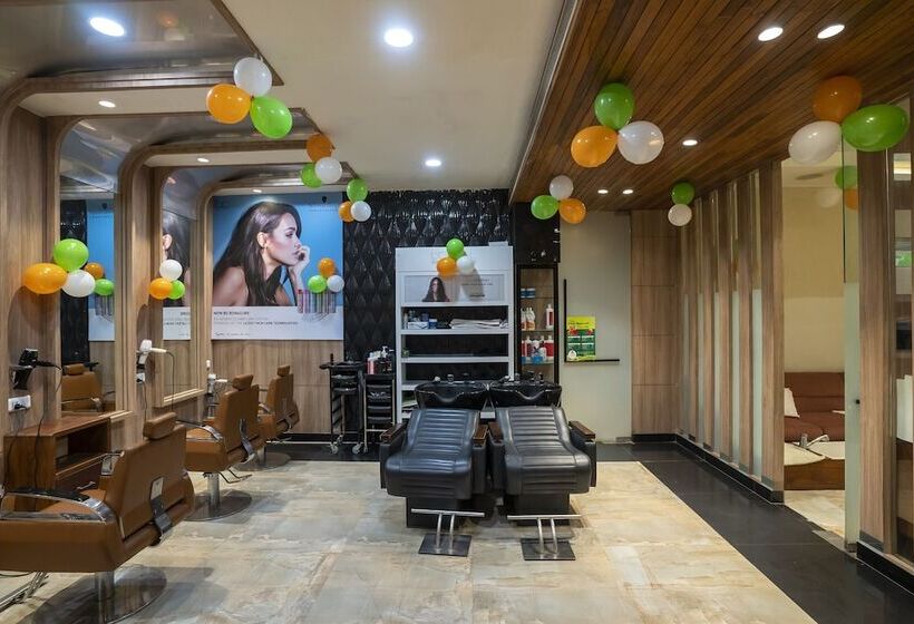 Отель Celebrant