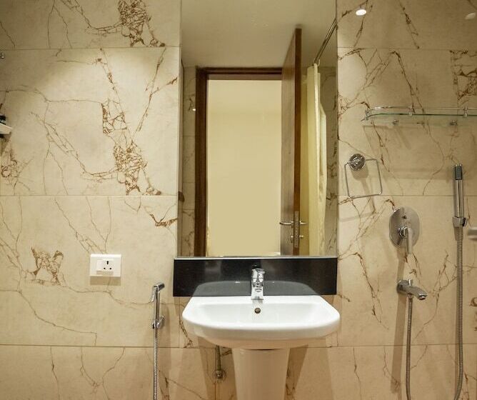 Отель Celebrant