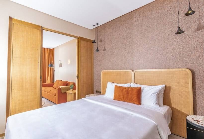 The House Hotel Al Khiran