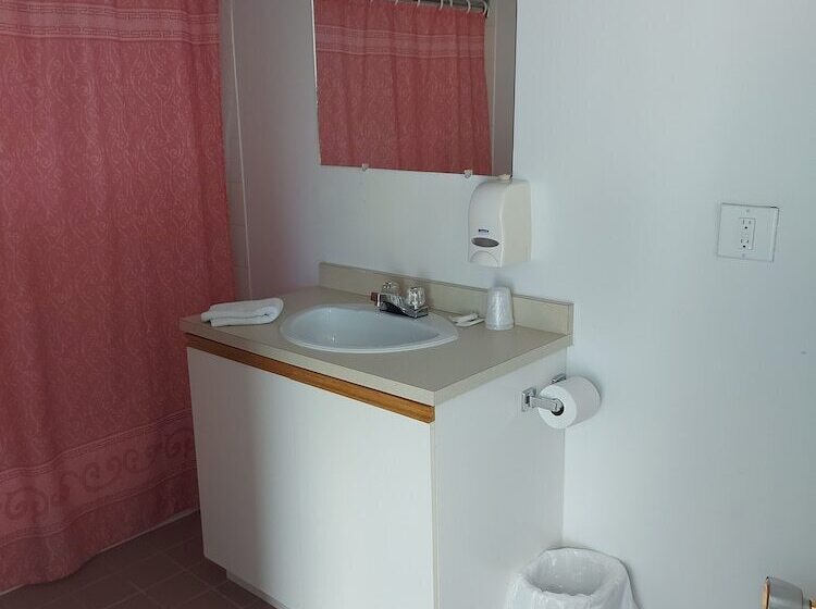 Motel Du Cap St Yvon