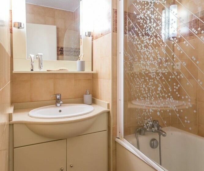 Резиденция Résidence Pierre & Vacances Baie De Saint Tropez Eden Parc