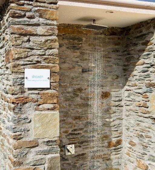 Anemomiloi Andros Boutique