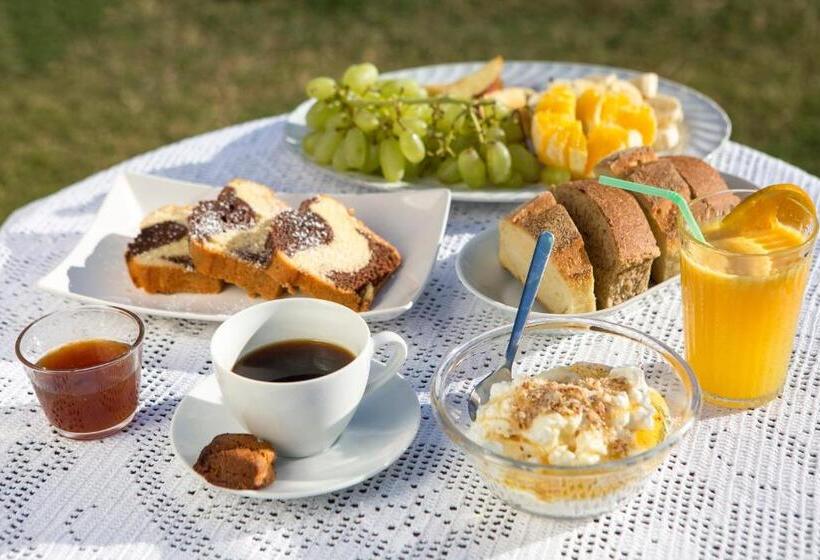 Anemomiloi Andros Boutique