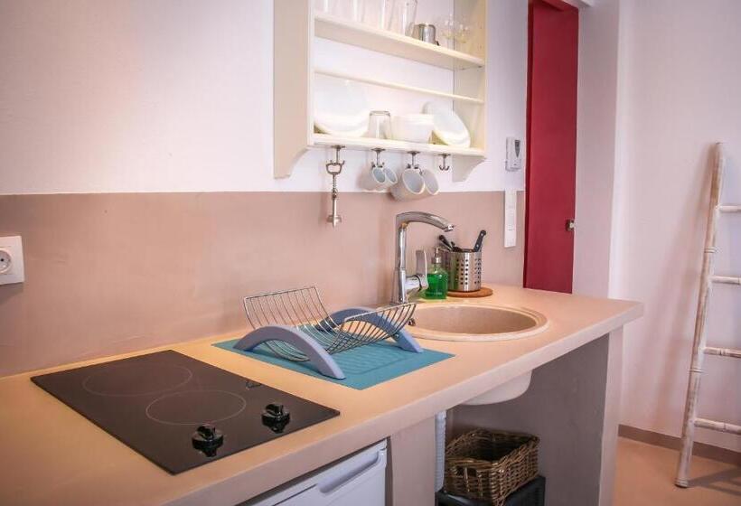 Anemomiloi Andros Boutique