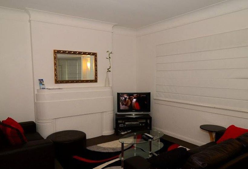 Albert Park Apartments