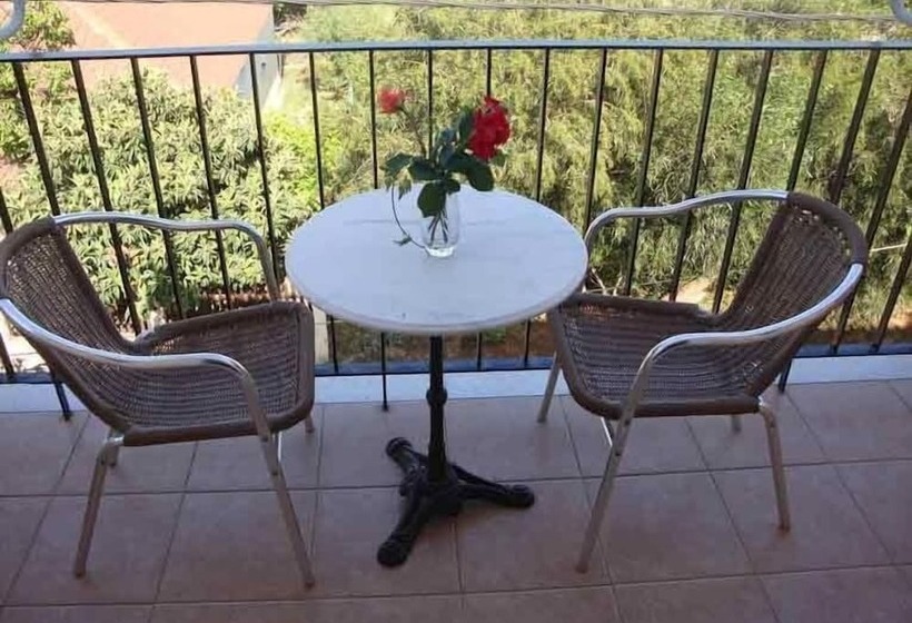 Alexander Apartments